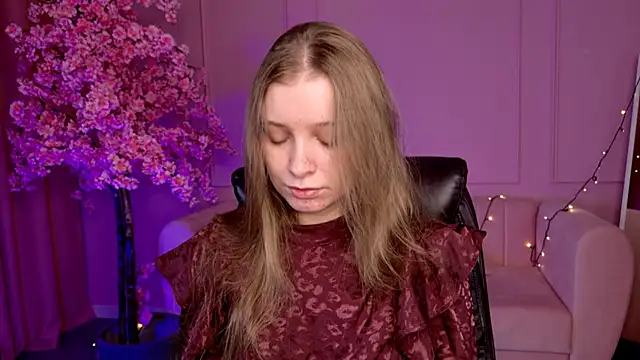 MayaSinabon online show from March 1, 9:07 am