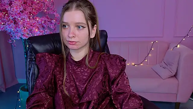 MayaSinabon online show from March 1, 3:16 pm
