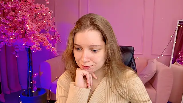MayaSinabon online show from March 4, 9:07 am