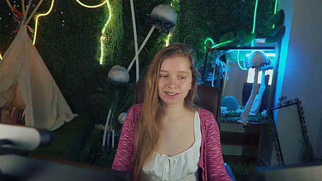 MayaSinabon online show from March 9, 9:13 am