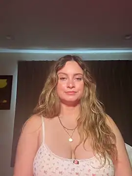 Sophie Raegan online show from February 11, 4:45 pm