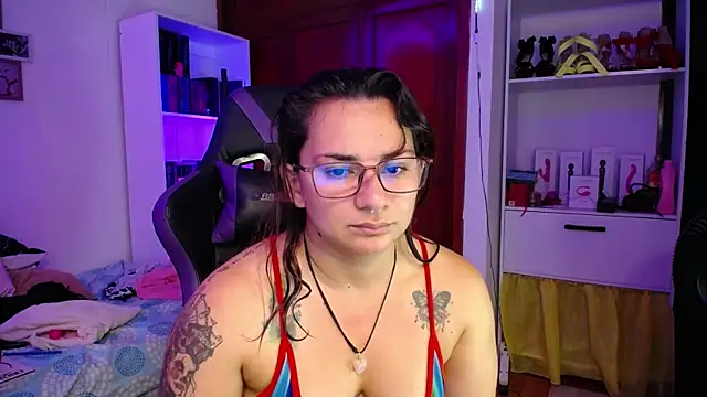 Snapshot of Amarantha_666 chatting on December 14, 9:45 pm Amarantha 666 online show from December 14, 9:45 pm