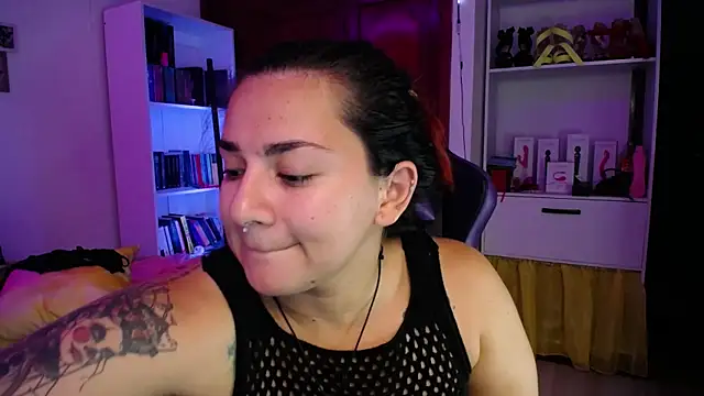 Snapshot of Amarantha_666 chatting on December 19, 9:06 pm Amarantha 666 online show from December 19, 9:06 pm