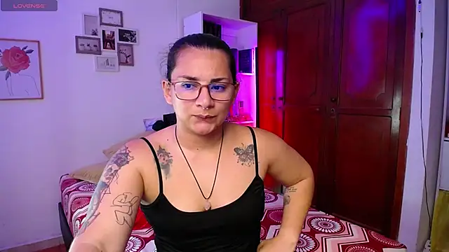 Snapshot of Amarantha_666 chatting on January 9, 12:14 am Amarantha 666 online show from January 9, 12:14 am