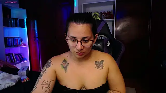 Snapshot of Amarantha_666 chatting on January 23, 10:33 pm Amarantha 666 online show from January 23, 10:33 pm