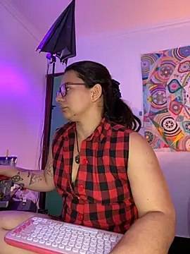 Snapshot of Amarantha_666 chatting on November 22, 8:52 pm Amarantha 666 online show from November 22, 8:52 pm