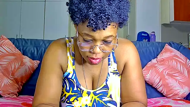 AfriGoddess21 online show from February 13, 9:49 pm
