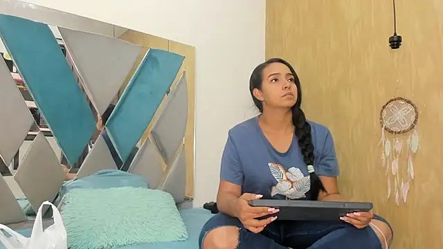 Luya Jhon online show from January 13, 11:19 am