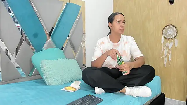 Luya Jhon online show from January 25, 11:23 am