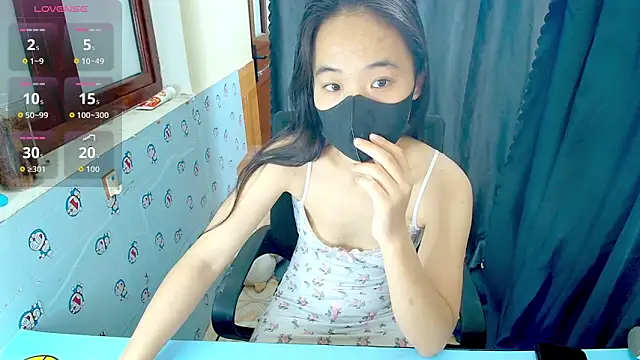  Saphia   online show from June 10, 12:33 am