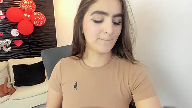 Snapshot of sofia_44 chatting on February 27, 1:33 pm sofia 44 online show from February 27, 1:33 pm