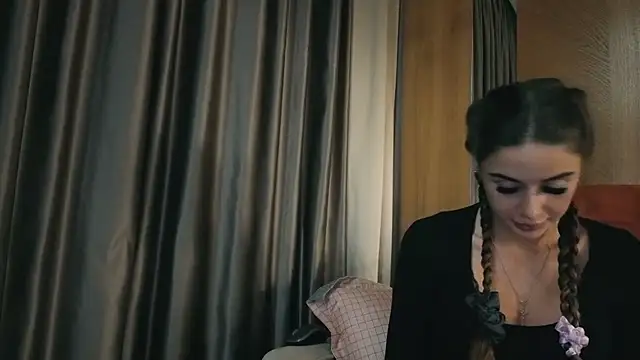 your bunnygirl online show from October 17, 7:16 pm