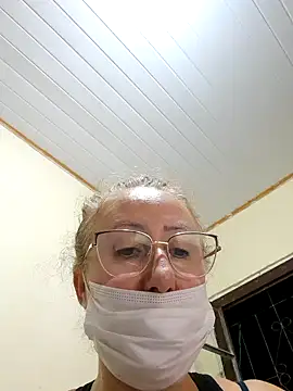 Snapshot of MILEIDE980 chatting on February 25, 1:52 am MILEIDE980 online show from February 25, 1:52 am