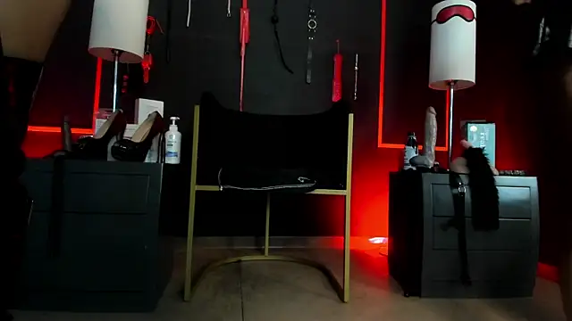 CharlotteScotte online show from December 19, 12:34 pm