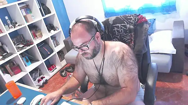 ravingr4d4 online show from October 6, 9:29 am