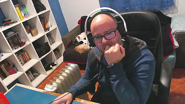 ravingr4d4 online show from December 22, 11:02 pm