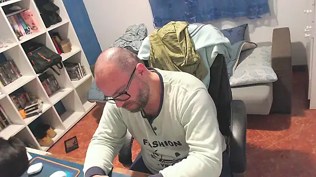 ravingr4d4 online show from March 12, 12:28 am