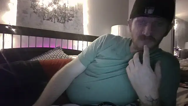 Tylerx9 online show from June 23, 5:38 am
