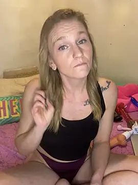 Snapshot of OriginalBarbieEst92 chatting on February 25, 4:53 pm OriginalBarbieEst92 online show from February 25, 4:53 pm