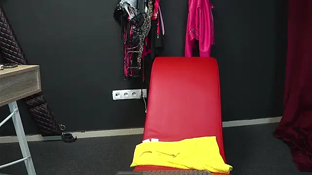 CelineConner online show from October 10, 4:11 am