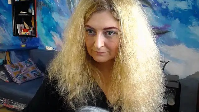 Helen1974 online show from October 31, 8:32 pm