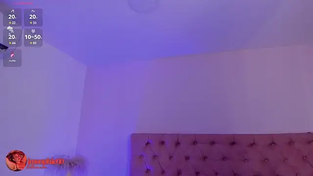 Snapshot of sophiarossee_ chatting on November 15, 12:34 pm sophiarossee online show from November 15, 12:34 pm