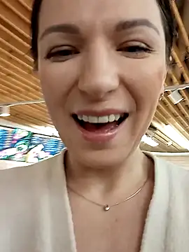 Brilliant-Queen1 online show from January 12, 1:00 am