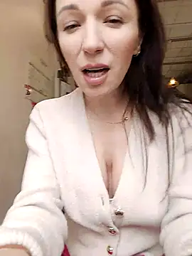 Brilliant-Queen1 online show from January 9, 12:24 am