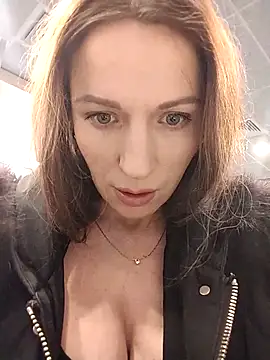 Brilliant-Queen1 online show from February 8, 9:02 am