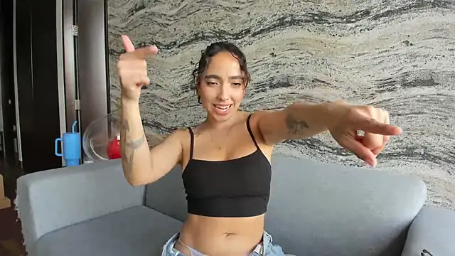 Snapshot of Sophi__a chatting on October 24, 8:27 pm Sophi a online show from October 24, 8:27 pm