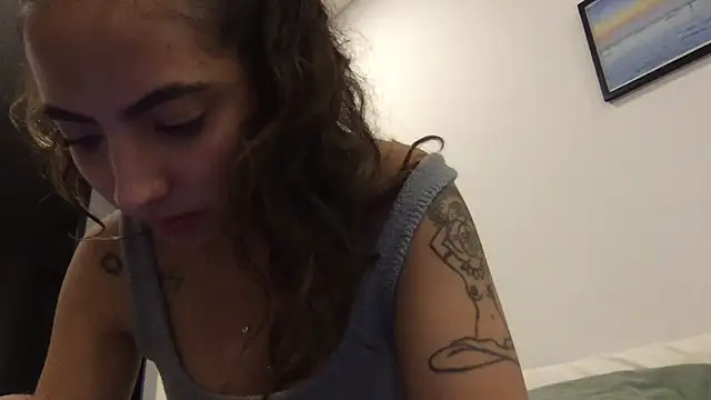 Snapshot of Sophi__a chatting on March 27, 12:38 am Sophi a online show from March 27, 12:38 am