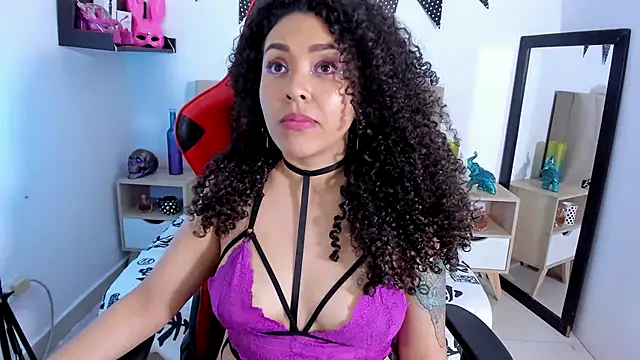 Snapshot of Zoe_Gruber chatting on December 14, 1:39 am Zoe Gruber online show from December 14, 1:39 am