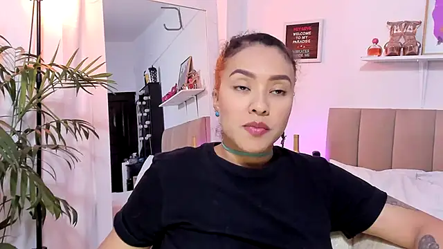 Snapshot of Zoe_Gruber chatting on November 20, 9:36 pm Zoe Gruber online show from November 20, 9:36 pm