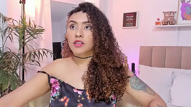 Snapshot of Zoe_Gruber chatting on November 21, 9:24 pm Zoe Gruber online show from November 21, 9:24 pm