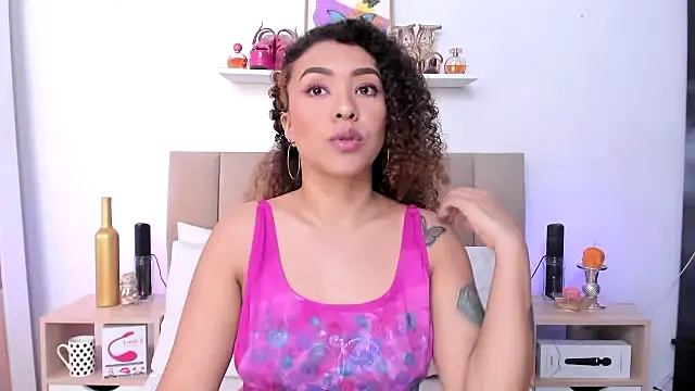 Snapshot of Zoe_Gruber chatting on December 14, 8:46 pm Zoe Gruber online show from December 14, 8:46 pm