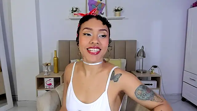 Zoe Gruber online show from July 20, 12:03 am