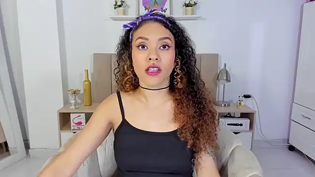 Zoe Gruber online show from July 23, 12:24 am