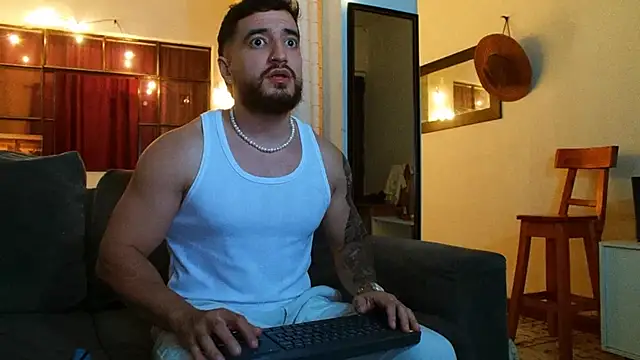 AndrewMartinez online show from January 6, 4:36 am