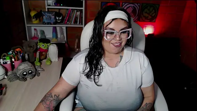 juliette rd online show from November 12, 3:07 am