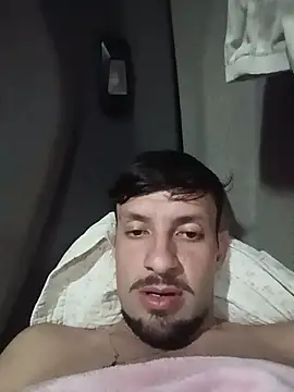 Snapshot of Robertao20cm chatting on July 13, 11:18 pm Robertao20cm online show from July 13, 11:18 pm