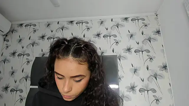 Ehotloveaxxx online show from January 7, 4:37 pm
