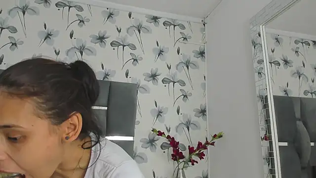 Ehotloveaxxx online show from October 21, 5:46 pm