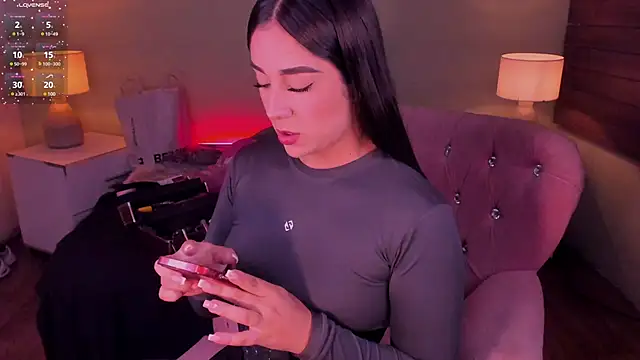 Snapshot of Sussy_Bell01 chatting on March 21, 8:29 pm Sussy Bell01 online show from March 21, 8:29 pm