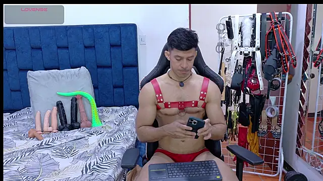 JoseRumbero26 online show from July 30, 12:48 pm