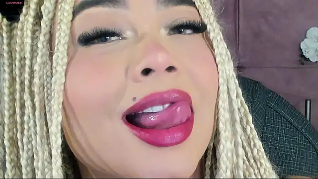 conny  curly online show from February 24, 2:26 pm