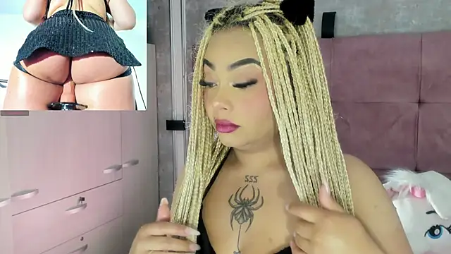 Snapshot of conny__curly chatting on April 18, 9:57 am conny curly online show from April 18, 9:57 am