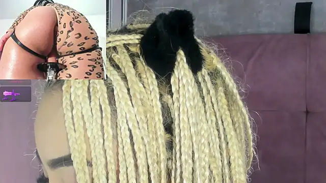 Snapshot of conny__curly chatting on April 22, 2:18 pm conny curly online show from April 22, 2:18 pm