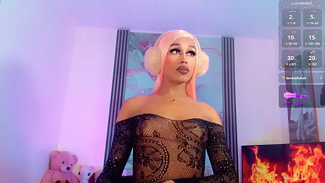  ChanellR  online show from October 22, 11:04 pm