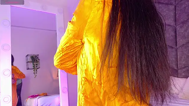 rachellmartinez online show from September 25, 11:36 am