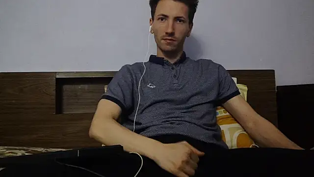 Snapshot of _Hocthus_ chatting on January 5, 9:57 pm Hocthus online show from January 5, 9:57 pm